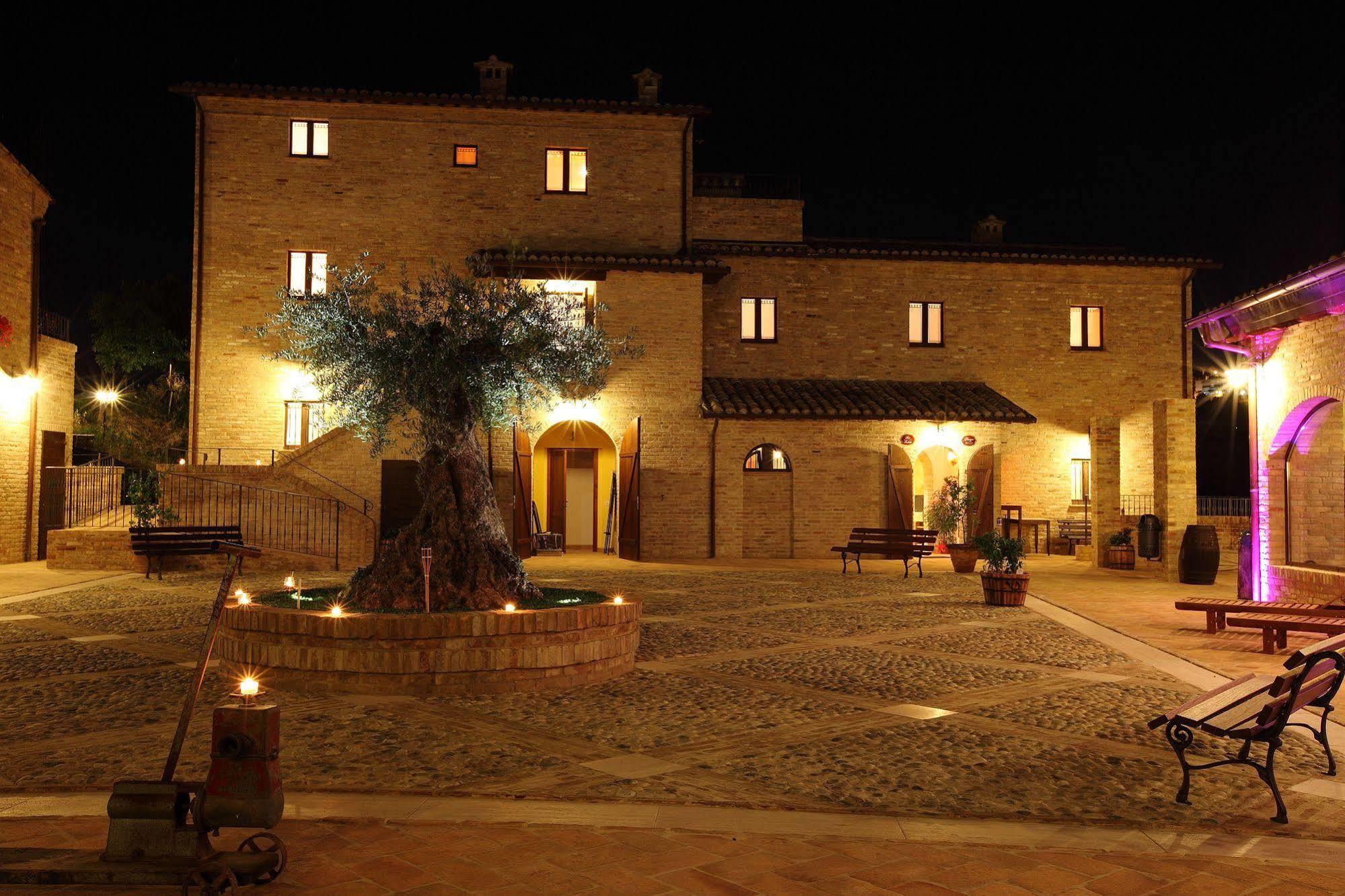 Agriturismo Il Sapore Della Luna Monteprandone Exteriör bild