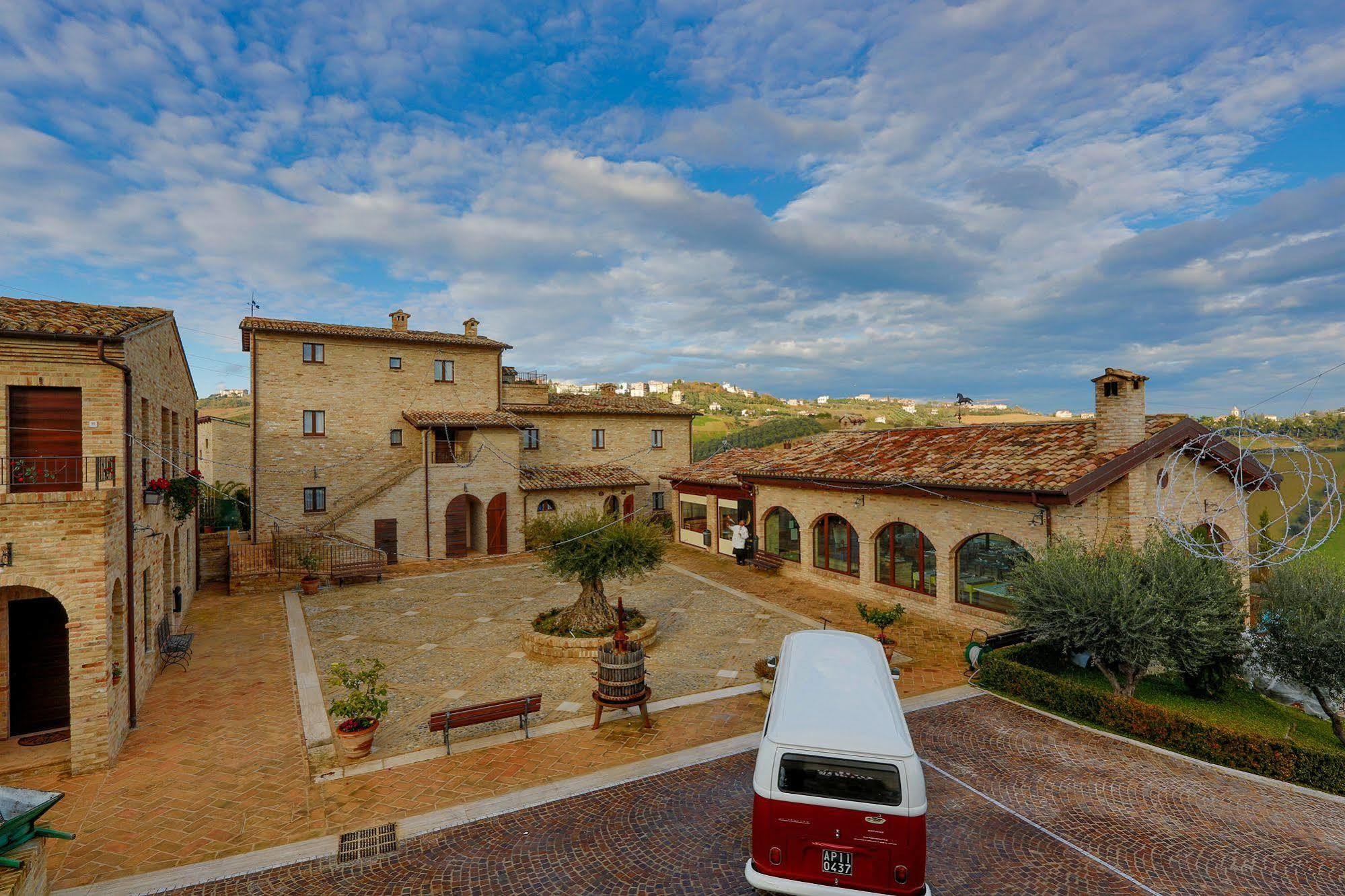 Agriturismo Il Sapore Della Luna Monteprandone Exteriör bild